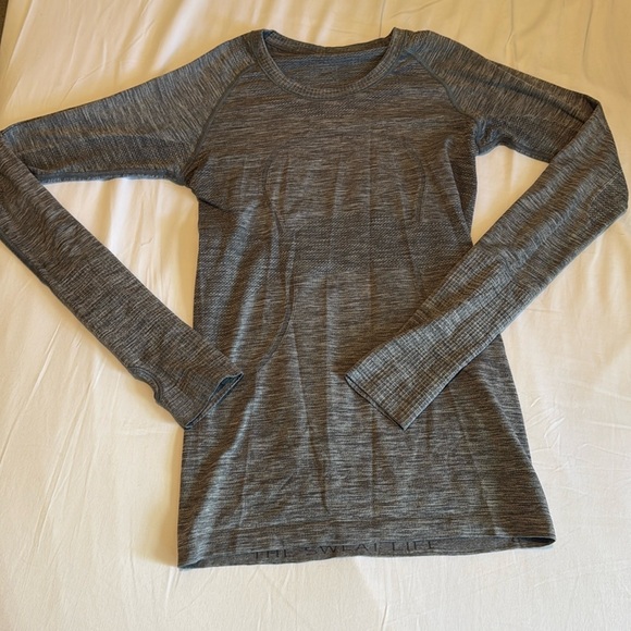 Lululemon swiftly long sleeve - Picture 1 of 10